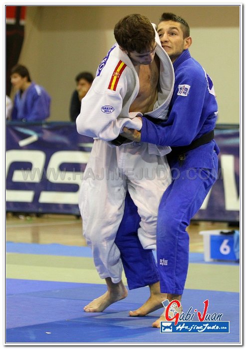 AVILES 2013042